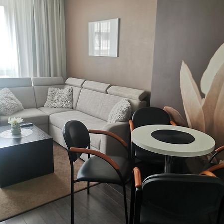 Apartament Prywatny Salon Z Aneksem Kuchennym I Sypialnia W Hotelu Diva Kołobrzeg Esterno foto