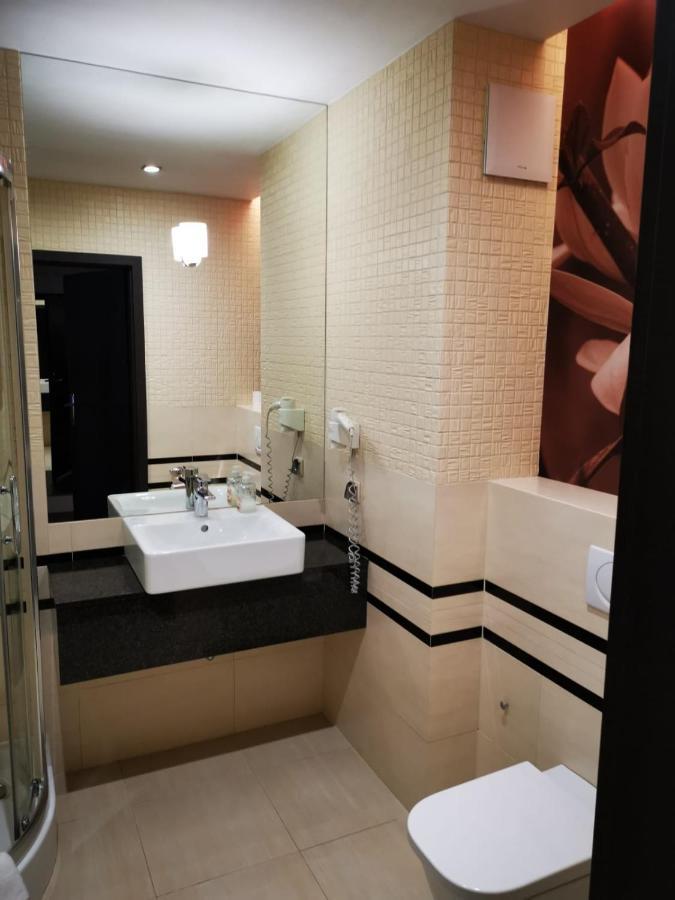 Apartament Prywatny Salon Z Aneksem Kuchennym I Sypialnia W Hotelu Diva Kołobrzeg Esterno foto