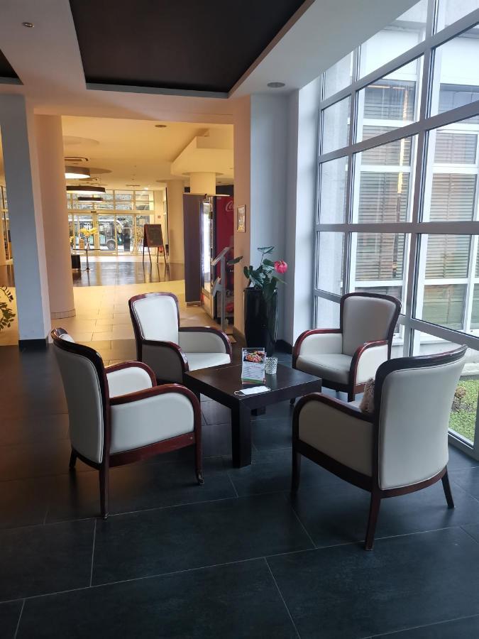 Apartament Prywatny Salon Z Aneksem Kuchennym I Sypialnia W Hotelu Diva Kołobrzeg Esterno foto